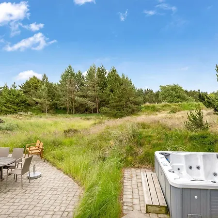 Prázdninový dům Lieselotte - 2-7km From The Sea By Interhome